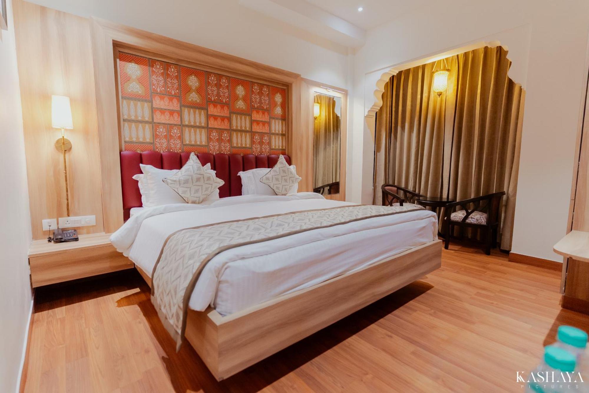 Hotel Ratan Mahal Datia エクステリア 写真